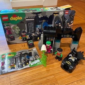 Lego Duplo Batcave 10919 Batman Building Set